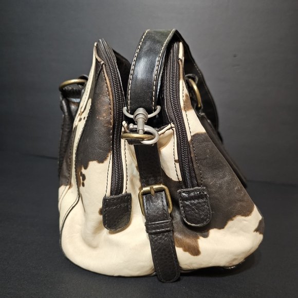 Bueno Cow Print Handbag - Picture 3 of 16